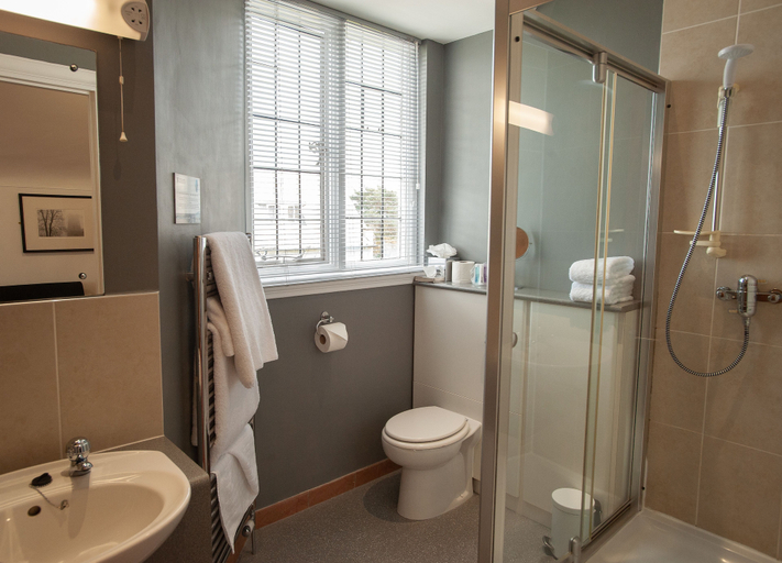 Bathroom 4, The Management Centre, Gwynedd