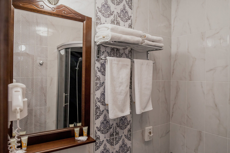 Bathroom 3, Tatarskaya Usadba, Vysokogorskiy rayon