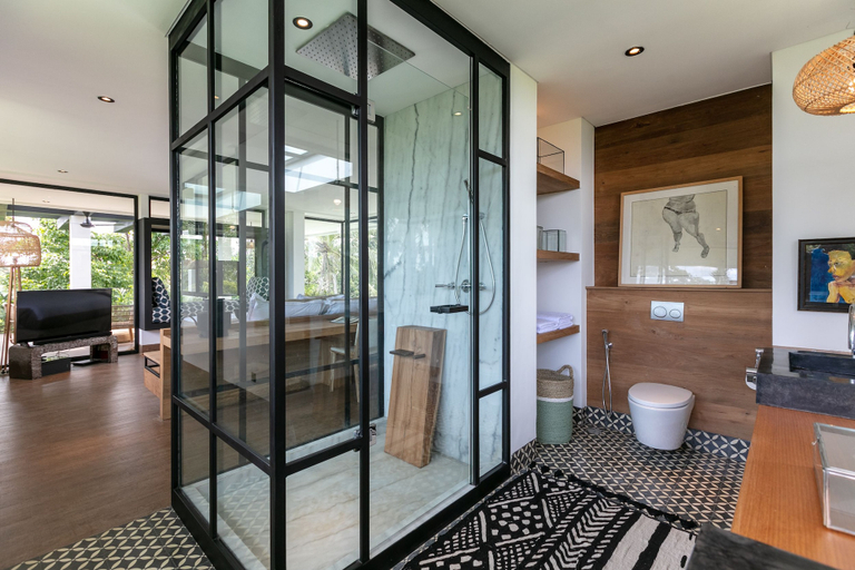 Bathroom 4, Escape Ritual, Badung