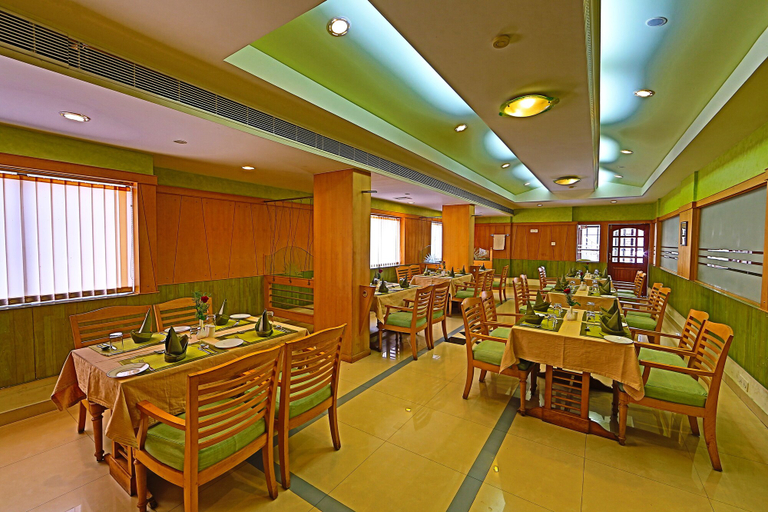 Food & Drinks 5, Hotel Fort Queen, Ernakulam