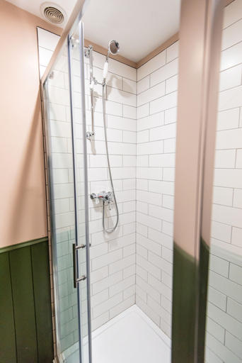 Bathroom 3, Sallow Tree House, North Yorkshire