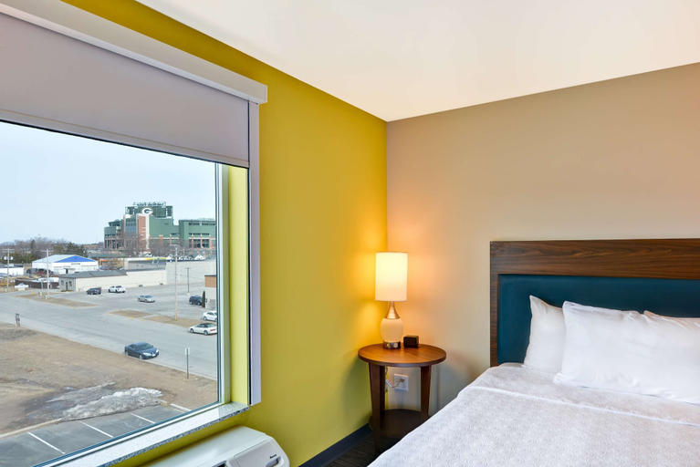 Bedroom 2, Home2 Suites by Hilton Green Bay, Brown