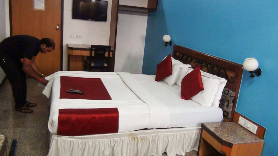 Bedroom 2, Hotel Imperial Executive, Andheri, Mumbai Suburban