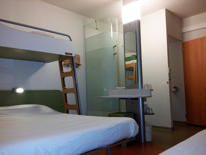 Bedroom 3, ibis budget Saint Maximin la Sainte Baume, Var