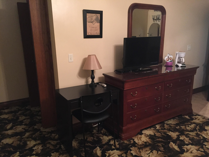 Others 5, Caldwell Messenger Suites, Sumner