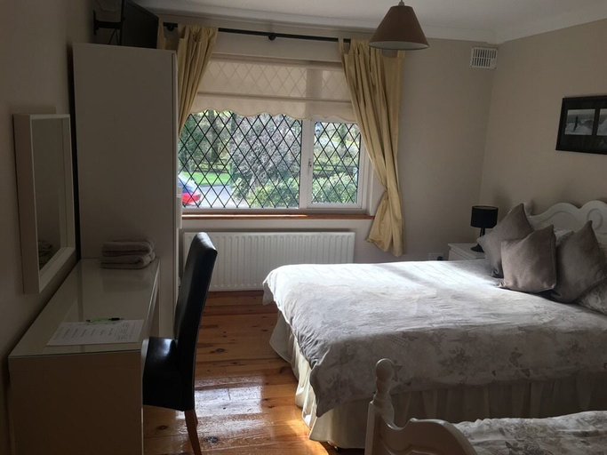 Bedroom 2, Plantation Lodge B&B