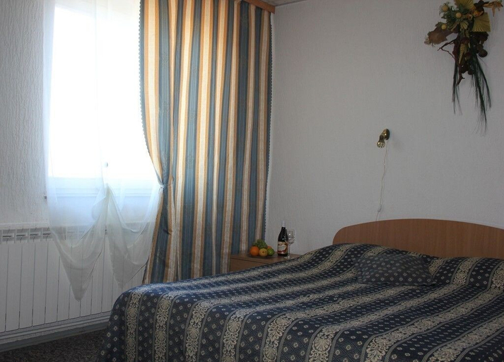 Bedroom 2, Hotel Altek, Stavropol'skiy rayon