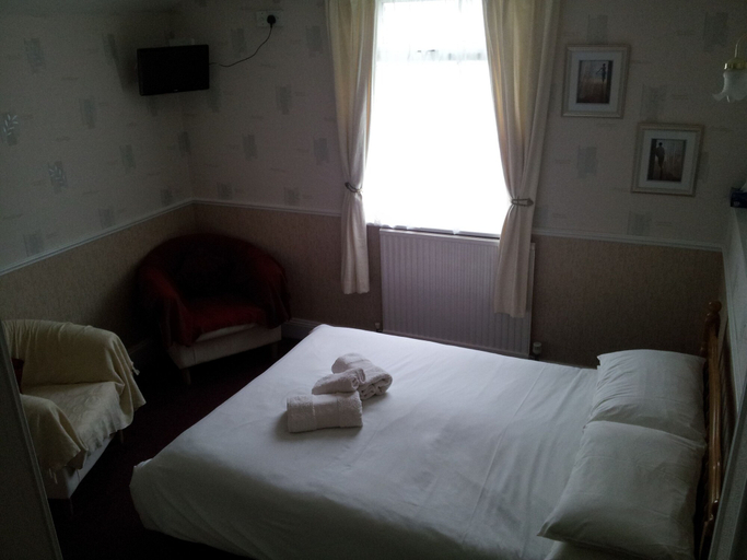 Bedroom 5, Brampton Guest House, Torbay
