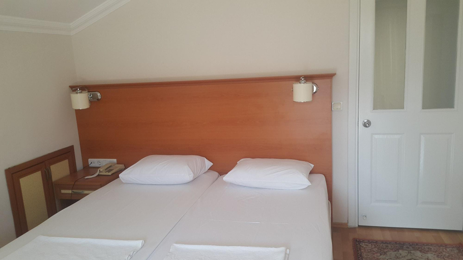 Bedroom 4, Cicek Otel & Apartments, Fethiye