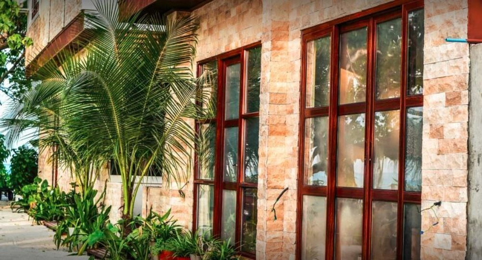 Exterior & Views 2, Marina Bay Retreat & Spa, Guraidhoo
