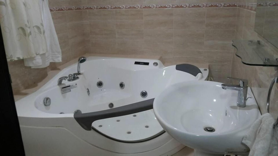 Bathroom, Huford Lodge, Tema