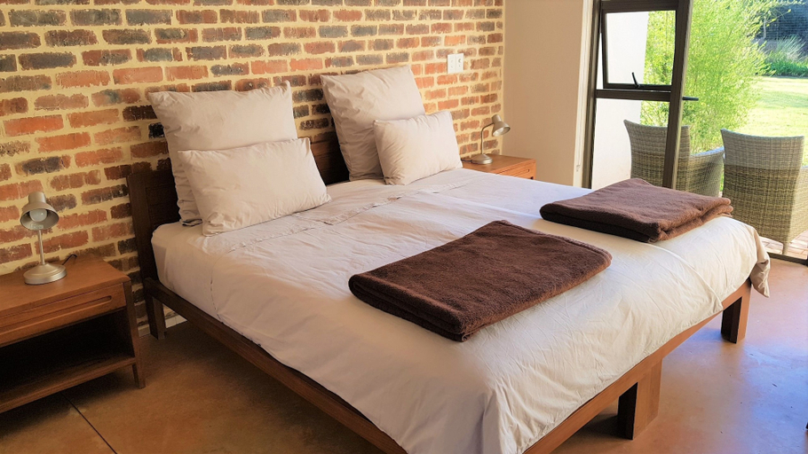 Bedroom 3, Esther's Country Lodge, West Rand