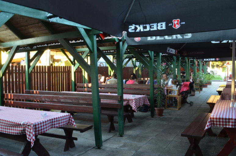 Food & Drinks 5, Hotel Napsugár és Gulyás Kunyhó Étterem, Fonyód