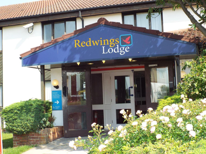 Exterior & Views 2, Redwings Lodge Baldock, Hertfordshire