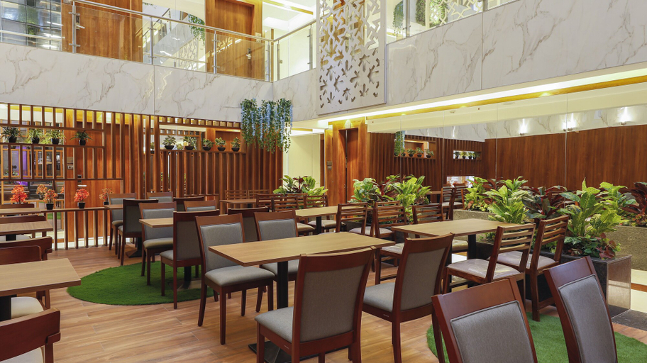 Food & Drinks 5, AR Suites Jewels Royale, Pune
