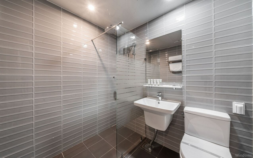 Bathroom 4, Gyeongpo Soo Hotel, Gangneung