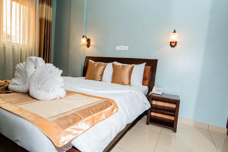 Bedroom 3, ISIS HOTEL, Mfoundi
