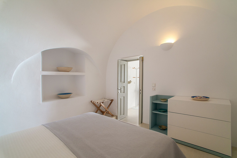 Bedroom 2, Radiant Santorini, South Aegean