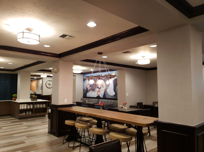 Food & Drinks 5, Oxford Suites Downtown Spokane, Spokane