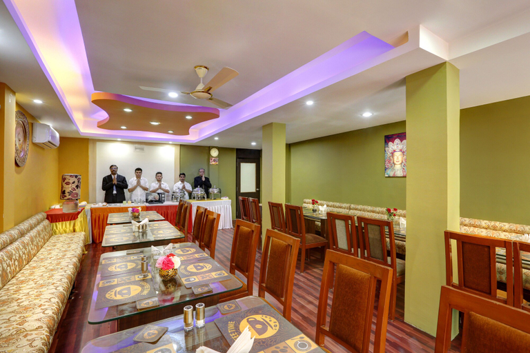Food & Drinks 4, Windsor Castle Inn, Bangalore