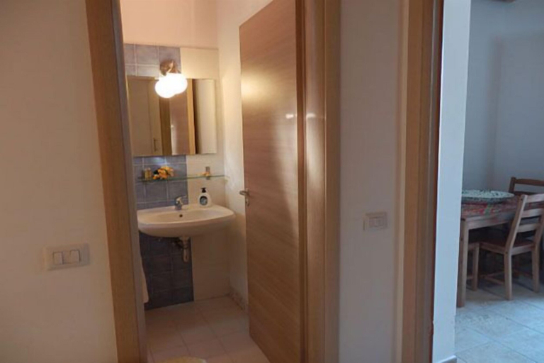 Bathroom 4, Borgo Camicia In, Messina