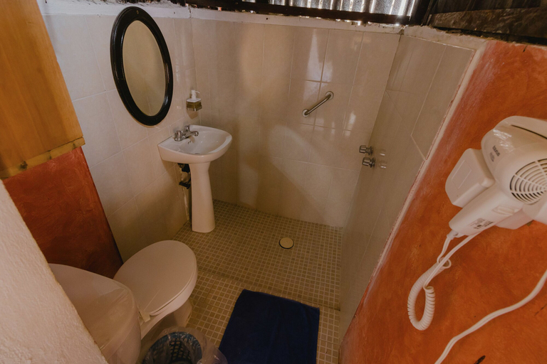 Bathroom 4, Casa Maya Lodge  Robinson Crusoe Style, Mexico City