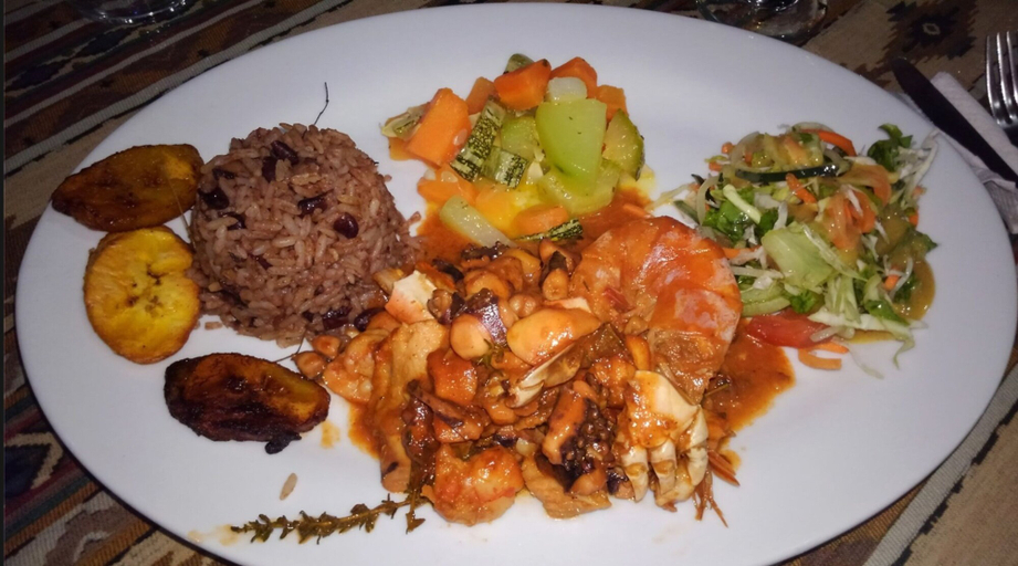 Food & Drinks 4, Miss Junies Lodge, Pococí
