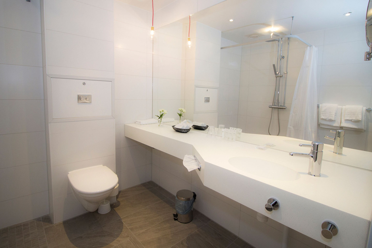 Bathroom 4, Grand Hotel Alingsås, Alingsås