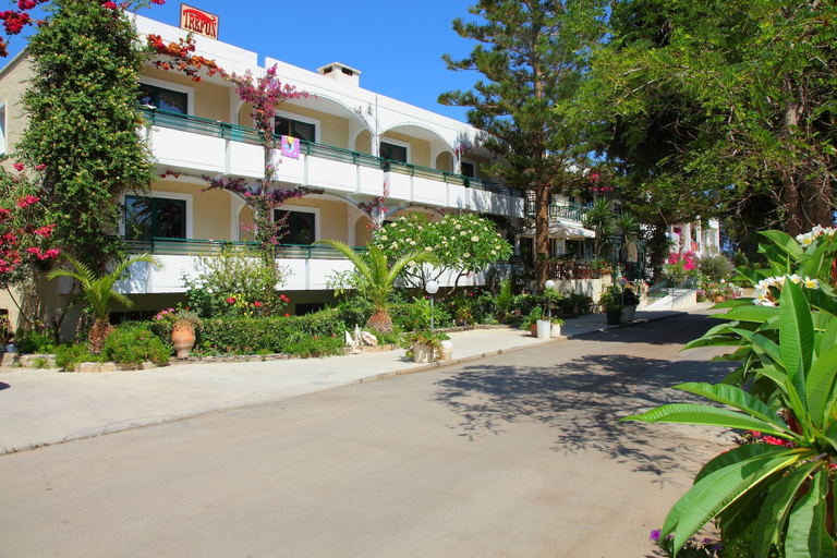 Exterior & Views 2, Trefon Hotel Apartments and Suites, Crete