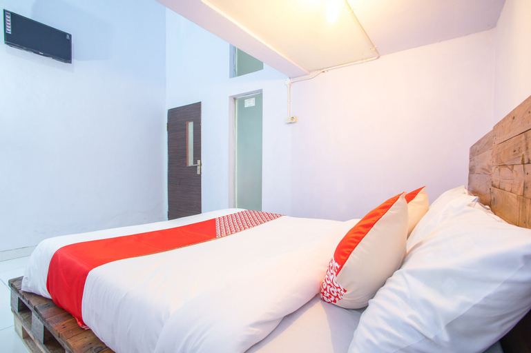 Bedroom 4, OYO 2415 Ibma Smart Syariah, Pasuruan