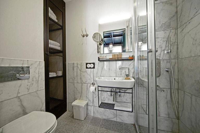 Bathroom 4, Raven Istanbul Suites, Beyoğlu