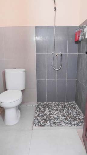 Bathroom 4, Ersha Hotel, Banjarmasin