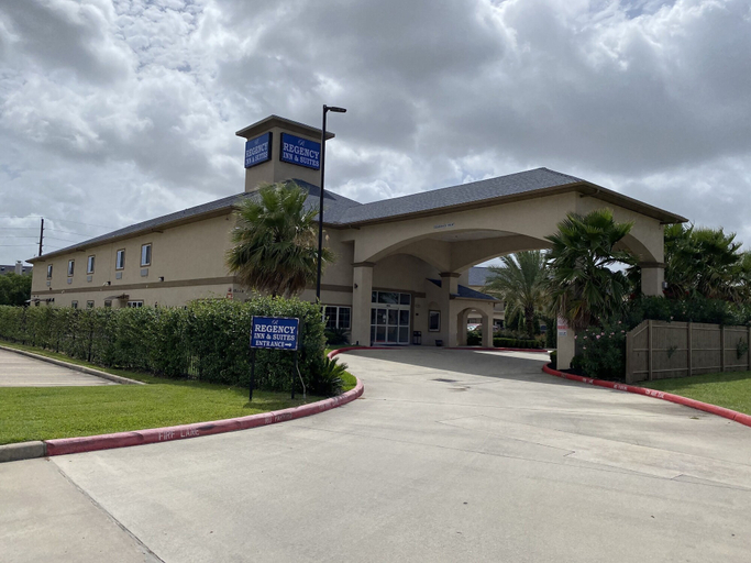Exterior & Views 1, Regency Inn and Suites, Houston