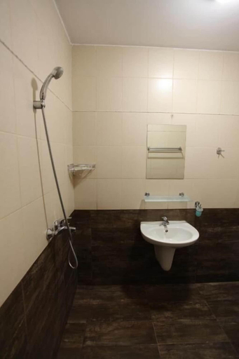 Bathroom 5, Salena Beach Hotel, Primorsko