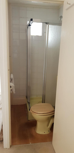 Bathroom, Seaward Hotel, North Somerset