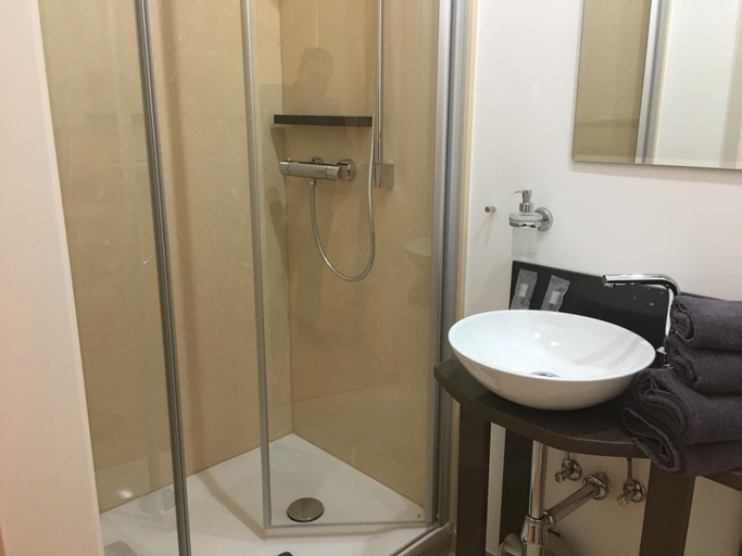 Bathroom 5, Hotel Schwarzes Ross Siebenlehn, Mittelsachsen