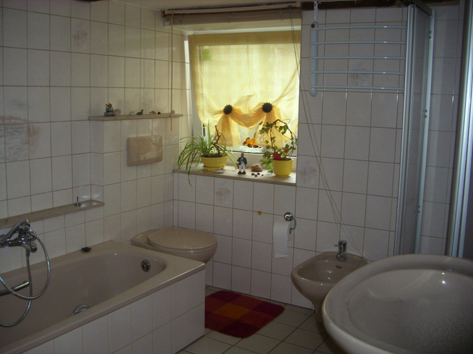 Bathroom 3, Ferienhaus Neuenrade, Märkischer Kreis