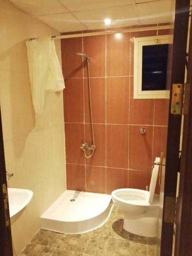 Bathroom, فندق رفاق Refaq Hotel, Makkah
