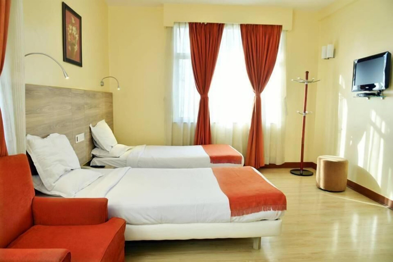 Bedroom 3, The Senator Hotel, Kolkata