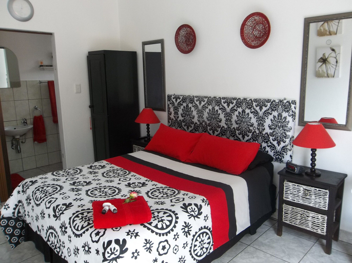Bedroom 4, Linga Longa Guest House, Ekurhuleni