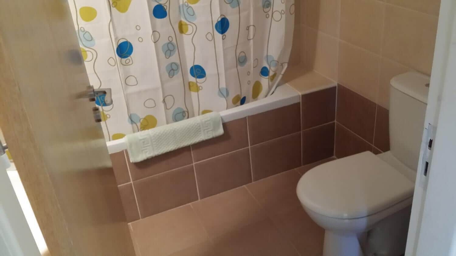 Bathroom 4, Aegina Apartment