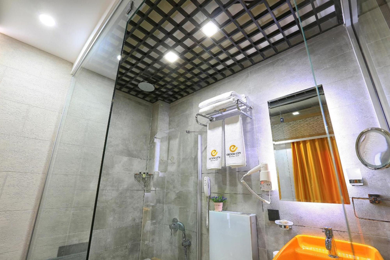 Bathroom 4, Erdem City Hotel, Kaş