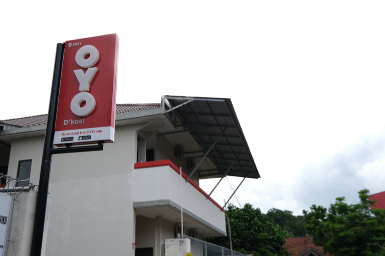 Exterior & Views 1, OYO 2231 D'kost, Central Bangka