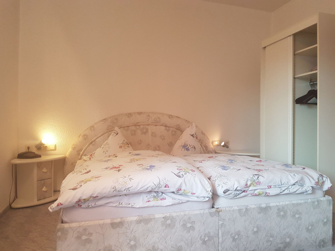 Bedroom 3, Gästehaus Strieth, Rheingau-Taunus-Kreis