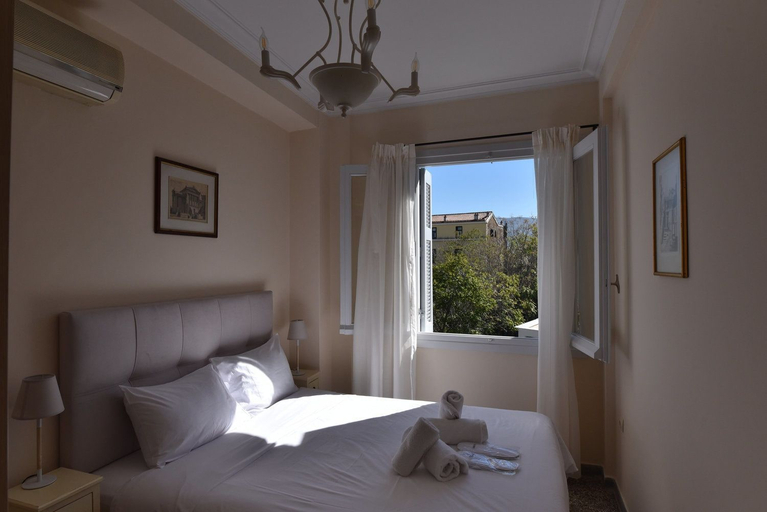 Bedroom 3, Acro & Polis, Attica