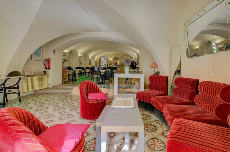 Public Area 2, Hotel Saint Jean, Vaucluse
