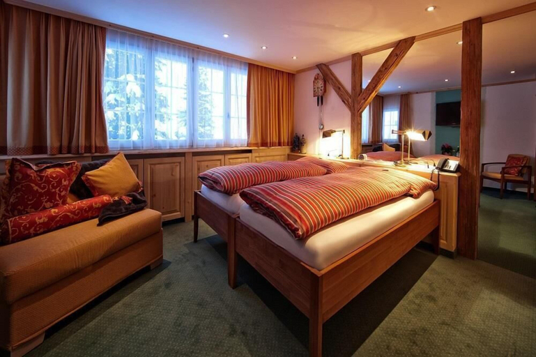 Bedroom 3, Hotel Arlenwald, Plessur