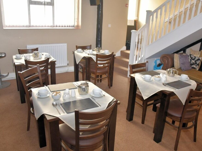 Food & Drinks 4, The Red Lion, Ceredigion