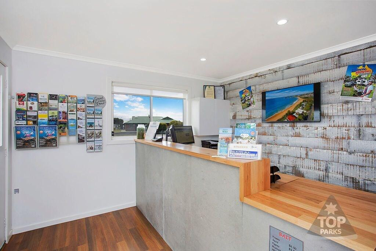 Public Area, Great Ocean Road Tourist Park, Moyne - South