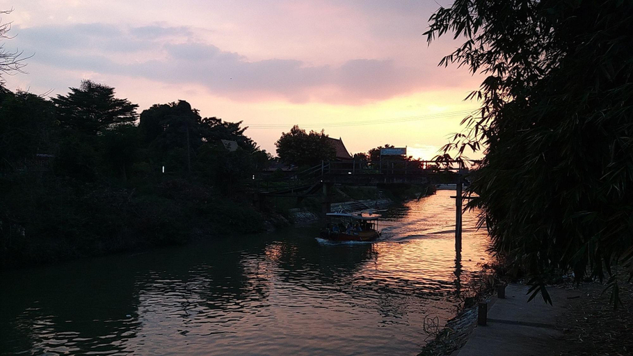 Exterior & Views 2, Green Riverside Homestay, Phra Nakhon Si Ayutthaya